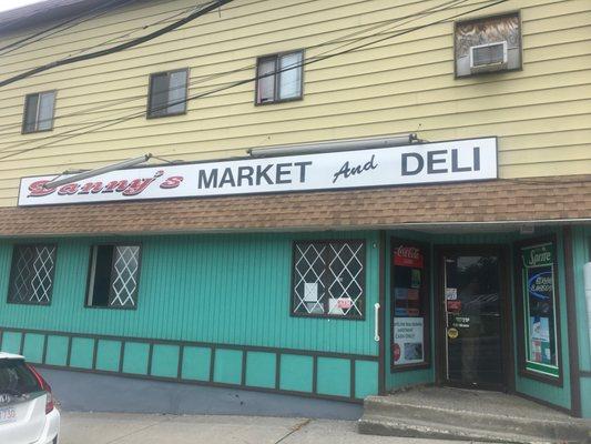Hidden gem: Danny's Market and Deli