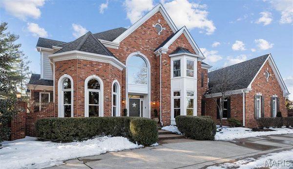 LUXURY Town and Country