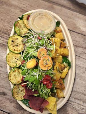 A favorite, harvest harmony lentil bowl. You have to try it