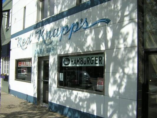 who could say no to a face like that?