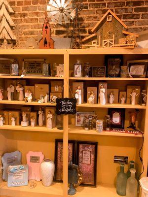 Willow Tree retailer