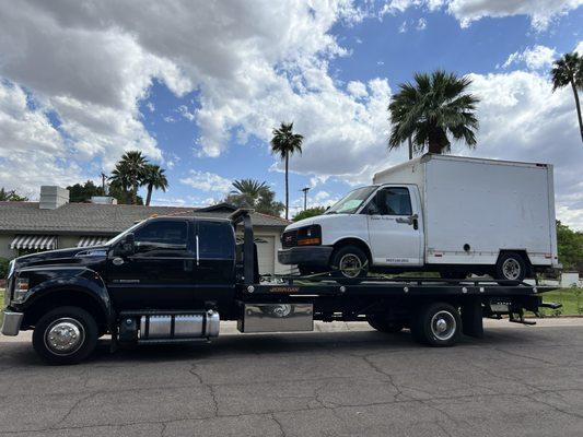 Desert Daze Flatbed Towing