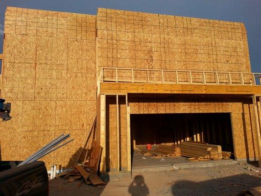 4 Girls & A Boy Electric