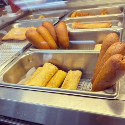 You are gazing upon convenience store nirvana here, my friends.