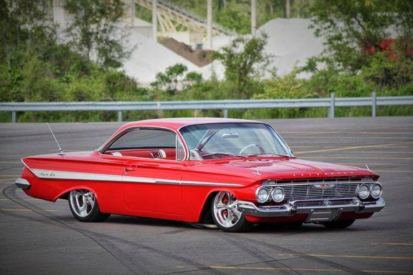 20x10, 18x8 Nitros on a 1961 Impala, air bagged