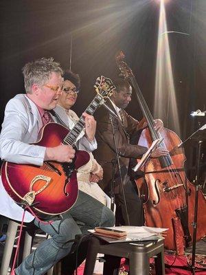 Charlie Apicella: Blues Alive