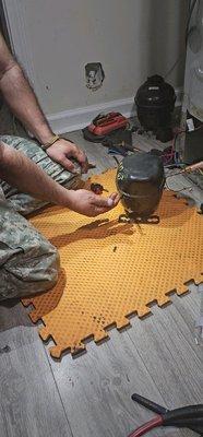 Reparación de refrigeradora cambio de compresor