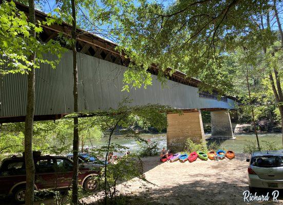 Lots of kayakers here today