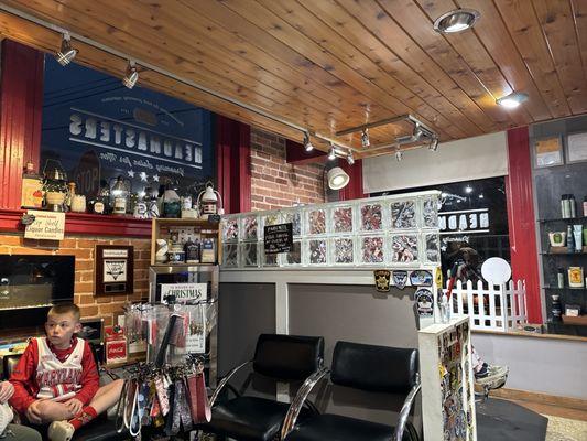 Headmasters Grooming Salon For Men