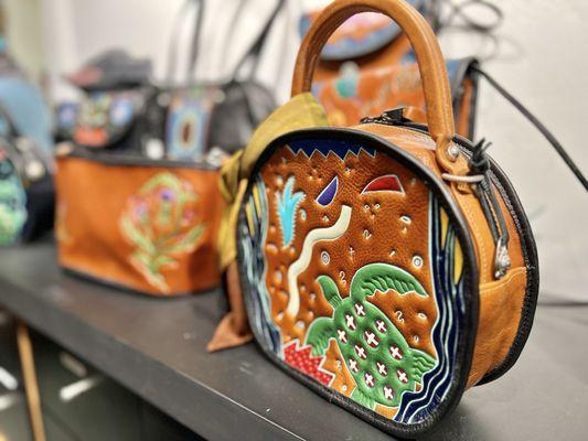 Turtle Ridge Gallery - Boutique