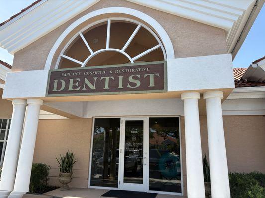 Porto Fino Dental