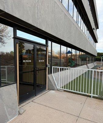 Bright Horizons Montessori at Greenwood Plaza