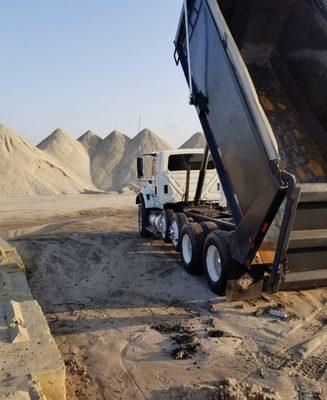 J&G Trucking and Grading