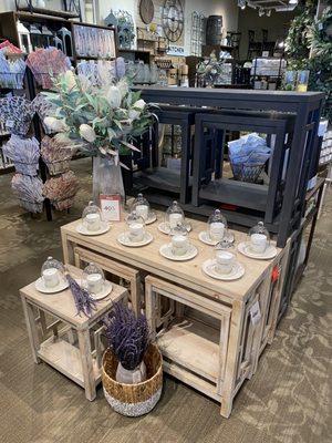 Kirkland's