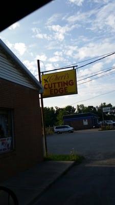 Cheri's Cutting Edge
