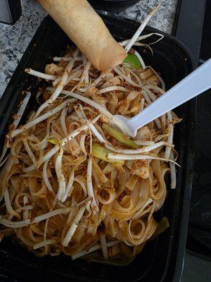 Medium chicken pad Thai with raw bamboo shoots
