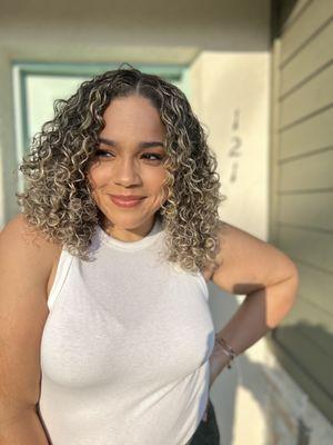 Full curly lights and shaping with diffuse style