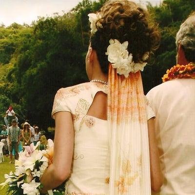 Updo wedding hair style with veil and make-up by Miranda @Style Suite35.