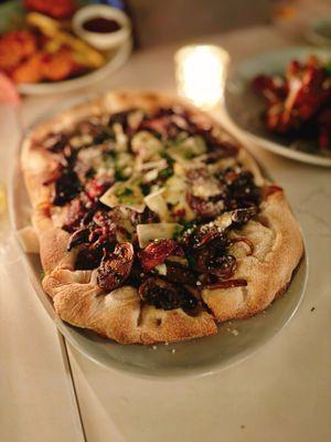 Mushroom flatbread