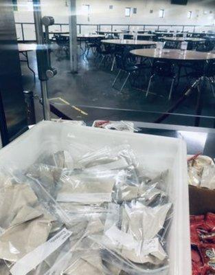 getting ready to give food out to the fine people of Phoenix!