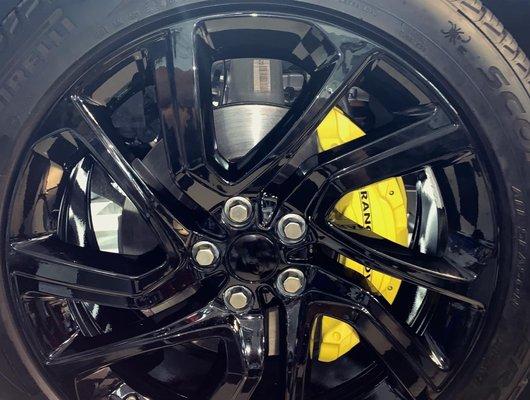 Best paint maker ever. Robert is the man. Make me custom and color match colors like no other. Fast and efficient and quality every time.