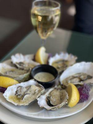 Tognazzini's Dockside Restaurant