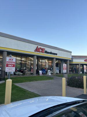 Roberts Ace Hardware