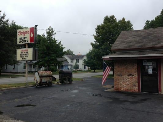 Winamac Corner Delli