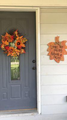 Door hanger of right