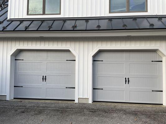 New Holland Garage Door