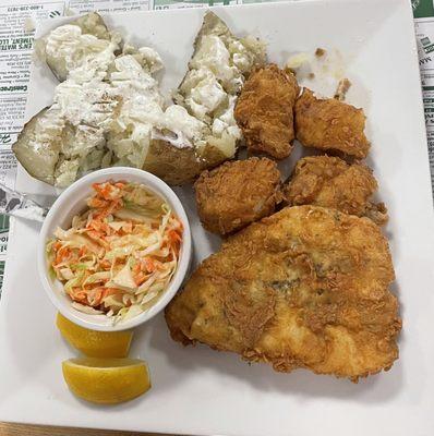 v very good portion sizes, fried just right, naked potato perf3et, coleslaw very good