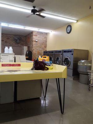 Claremont Coin Laundry