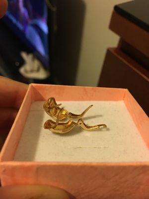 All the owner had to say was he didn't have the correct tools to fix my earrings, yet he was quick to disregard me and my feelings.