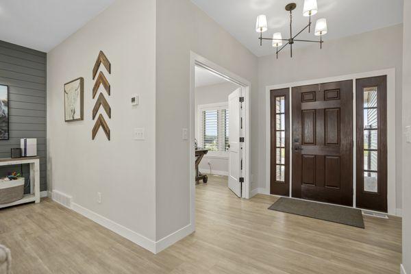 Dani Bennett-Realty One Group