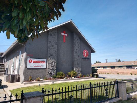 GracePoint Church front street view