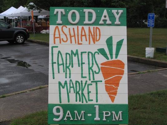 The Ashland Farmers' Market, with food, artisans, live music, activities for kids, runs Saturdays from June to October.