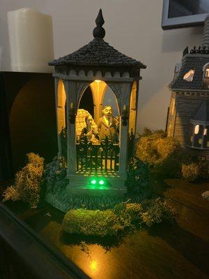 Department 56 Addams Family Moonlite Gazebo