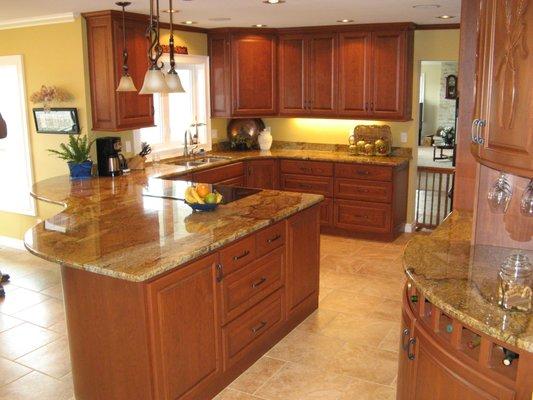 S & S Custom Cabinets