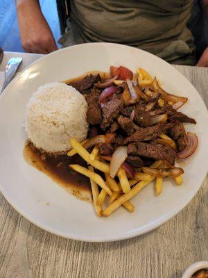 Lomo Saltado