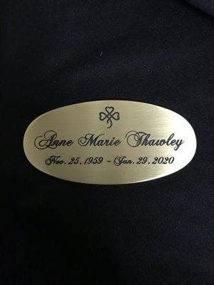 Personalized funeral urn plate