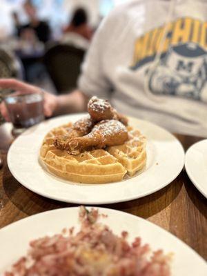 Elly's Brunch & Cafe