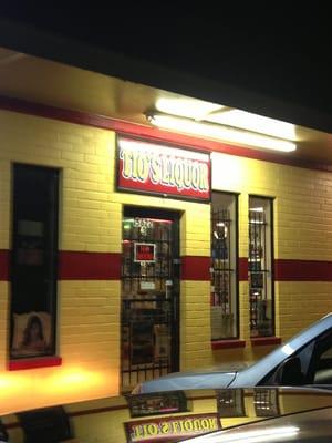 Tio's Liquor Store
