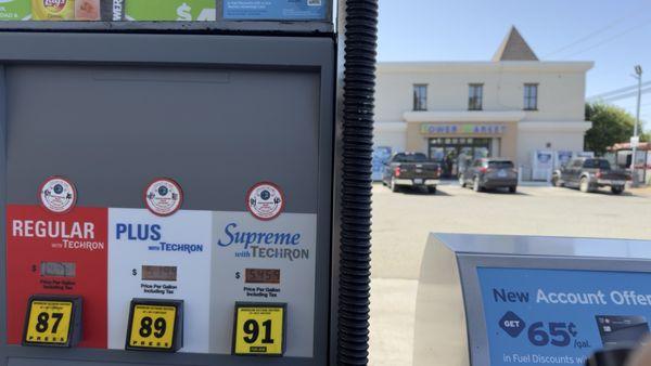 6/16/2025: Used restroom at Lake Lucerne's Chevron Gas Station and bought snacks; observe gas pricing!