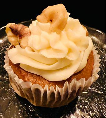 Banana Walnut Cupcakes