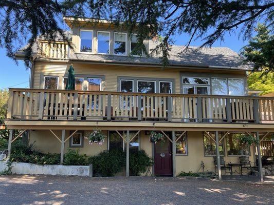 This is a three story B&B that puts the B&B back and B&B.