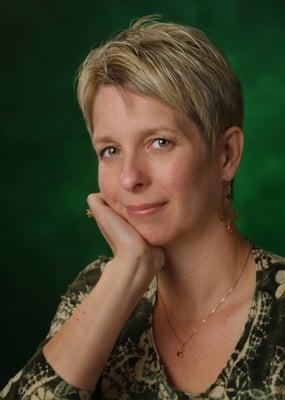 Robyn McLaughlin, Piano Instructor