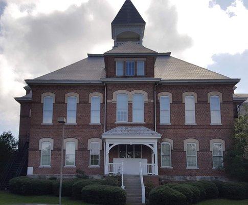 Robert W Nunnery Roofing