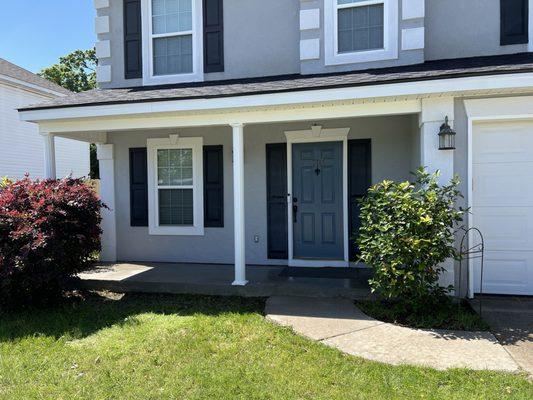 Front looking sharp!