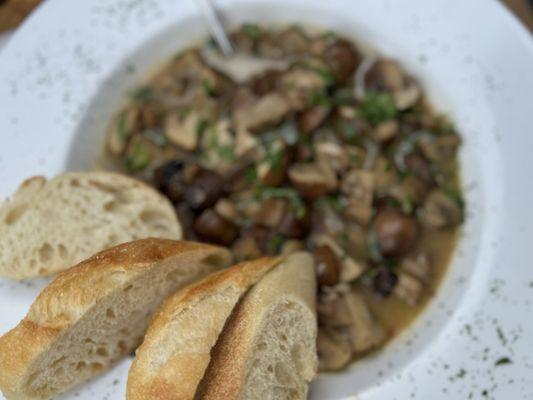 Champinones Al Ajillo