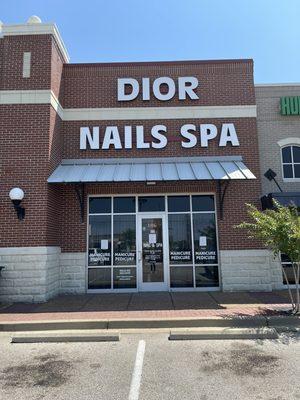 Dior Nails Spa